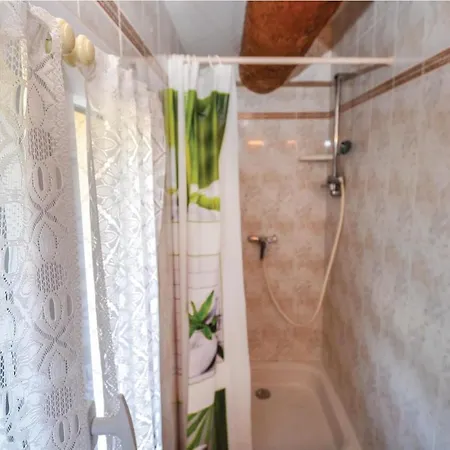 Gorgeous In With Kitchen * Venejan