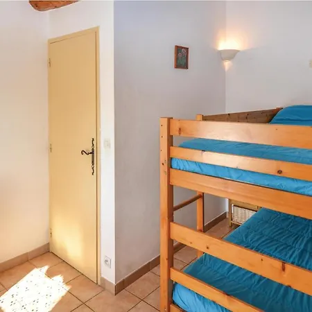 Fantastiskt Hus Med 3 Sovrum I Venéjan * Vénéjan