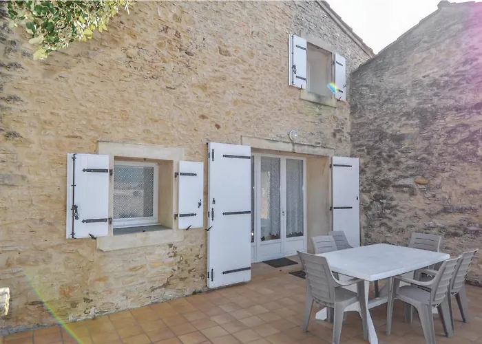 Gorgeous In With Kitchen Holiday home *